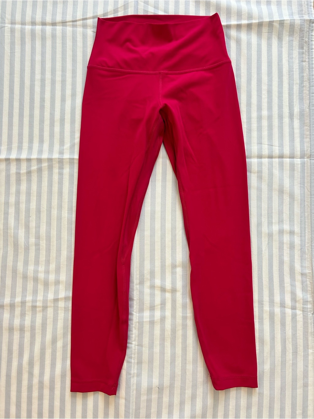Lululemon Women’s High-Waist Athletic Leggings in Berry Pink
